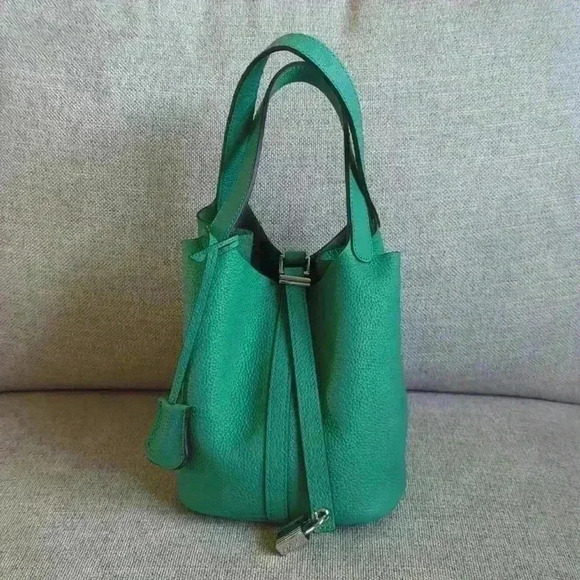 Source Unknown Handbags - NWOT Gorgeous Teal Leather Slouchy Tote Purse